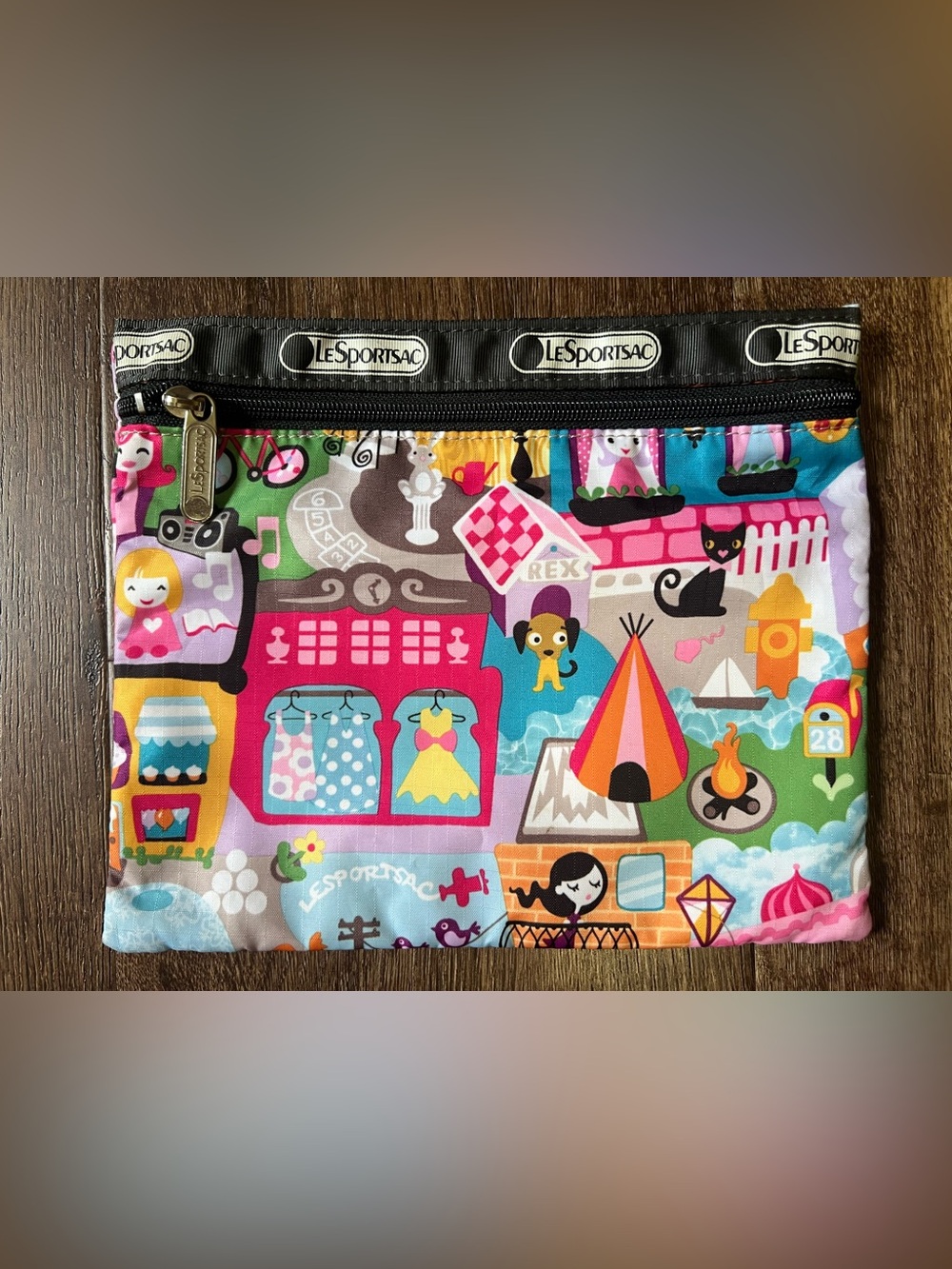 LeSportsac Dollhouse Girls Cats Dogs Town Whimsical Print Retired Zip-Up Pouch